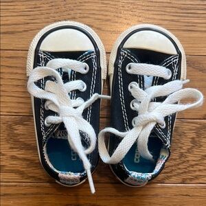 Kids Black and White Coverse Sz 3